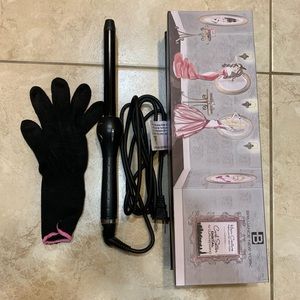 Brilliance New York 3/4” Digital Curling Iron